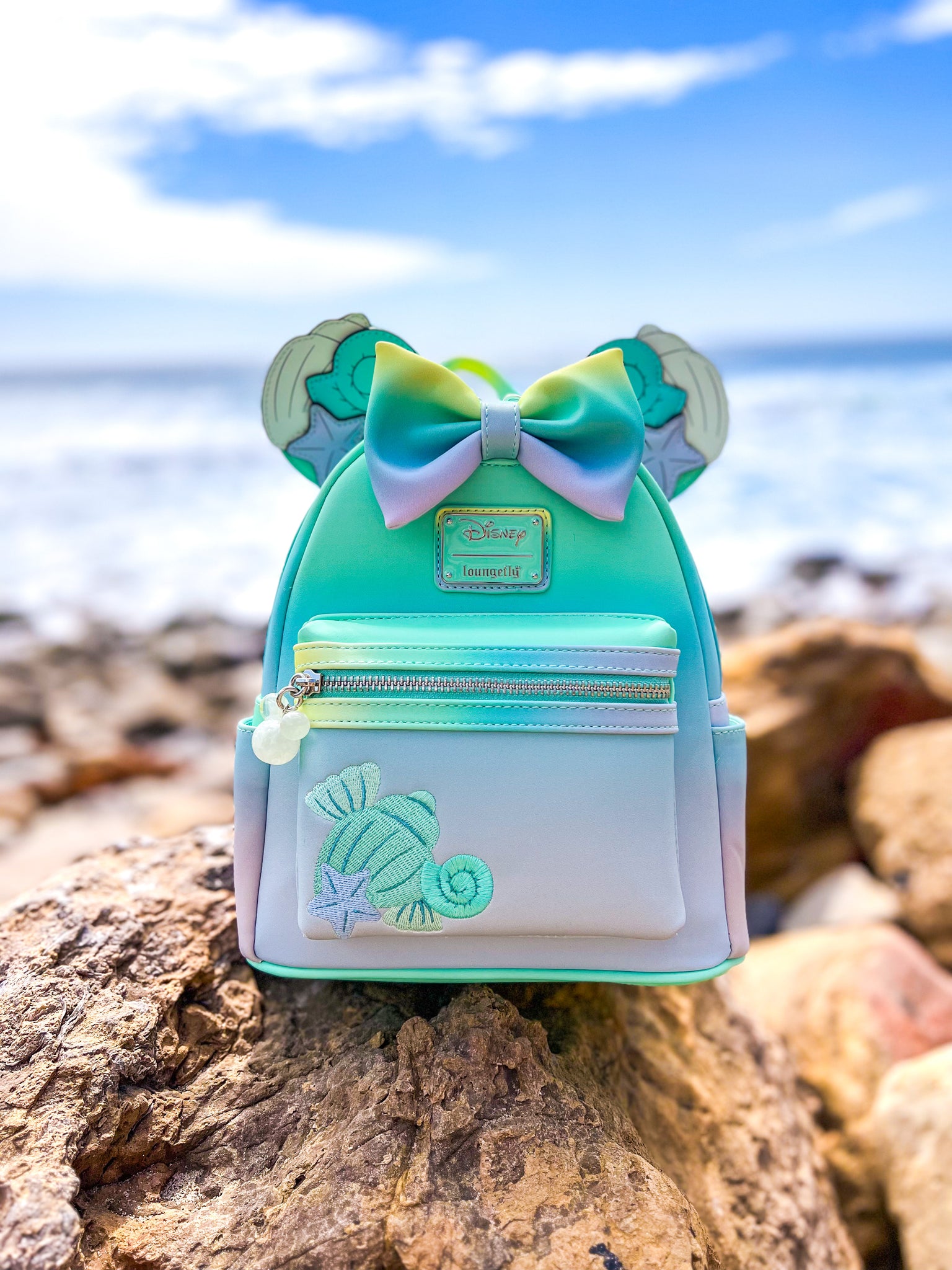 Loungefly Minnie Mouse “Mermaid Ombre” Mini Backpack Awesome Collectibles Exclusive